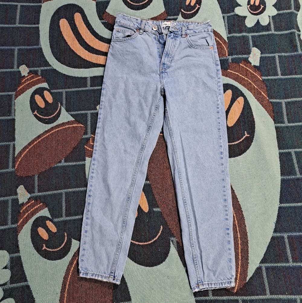 🌈ZARA LIGHT WASH DISTESSED STRAIGHT LEG JEANS-4
